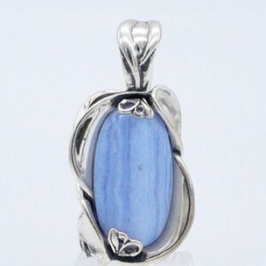 💕HOST PICK💕 Carolyn Pollack Blue Lace Agate and Sterling Pendant